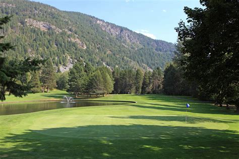 Flagship golf courses in the kootenays  Columbia-Rockies - from Revelstoke to the Alberta border along the Trans-Canada Highway